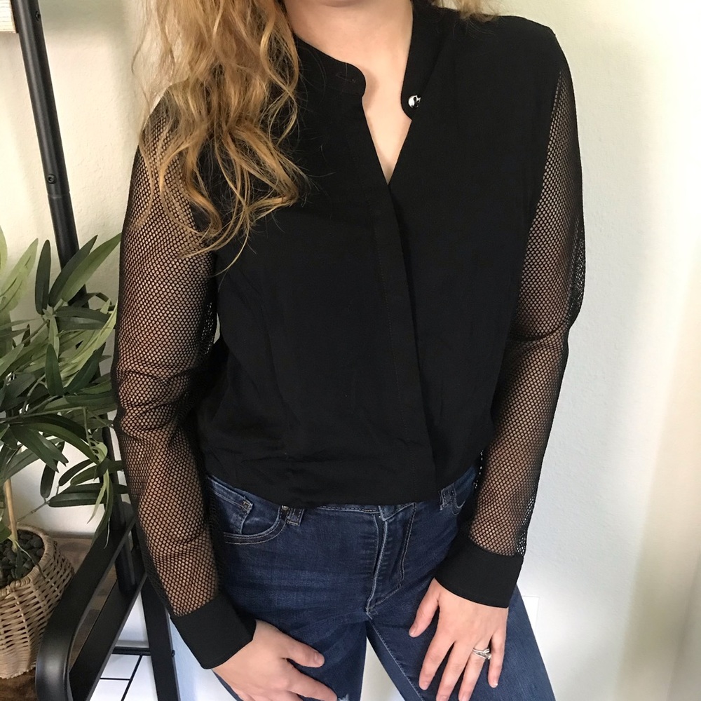 Rock & Republic skull fishnet button down